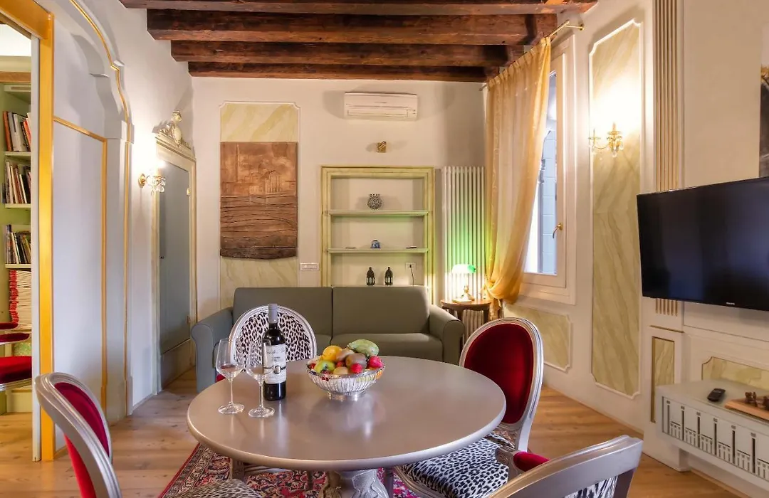 Sant'Angelo - Fenice Apartments In Venice-1